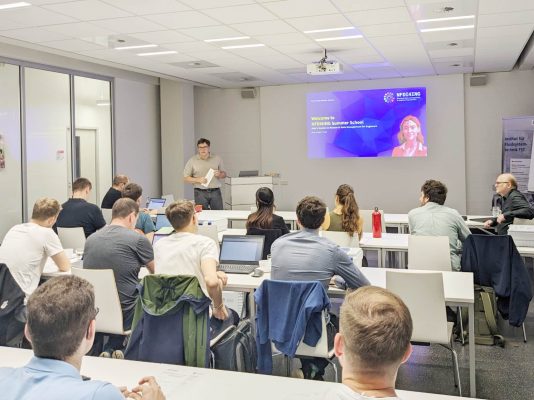 Prof. Pelz opens the summer school